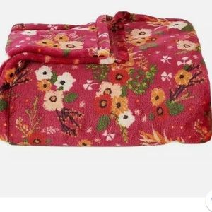 The Big One oversized flower throw blanket